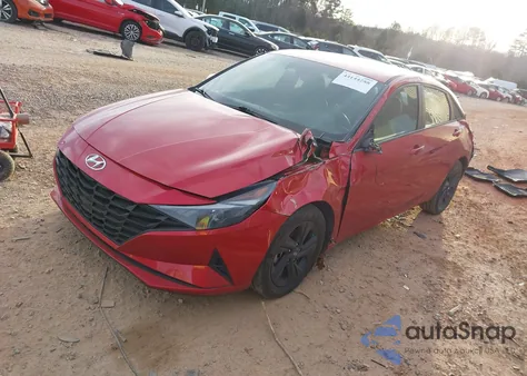 2021 Hyundai Elantra Sel z USA, uszkodzony, nr VIN 5NPLM4AG8MH046513